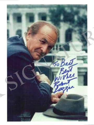 Robert Loggia